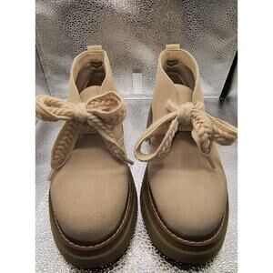 Clarks Ultimate Comfort Suede shoes - Women's Size 8